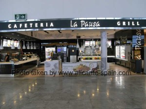 La pausa grill and cafeteria at the airport of Alicante
